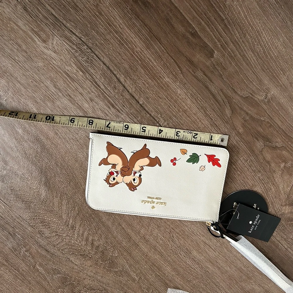 NWTKate Spade Chip and Dale Wristlet - Picture 5 of 6